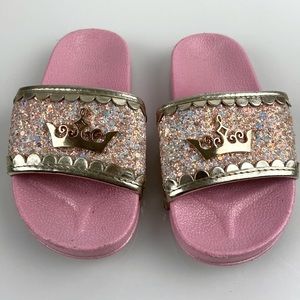 Disney Girl Sandals Size 9/10